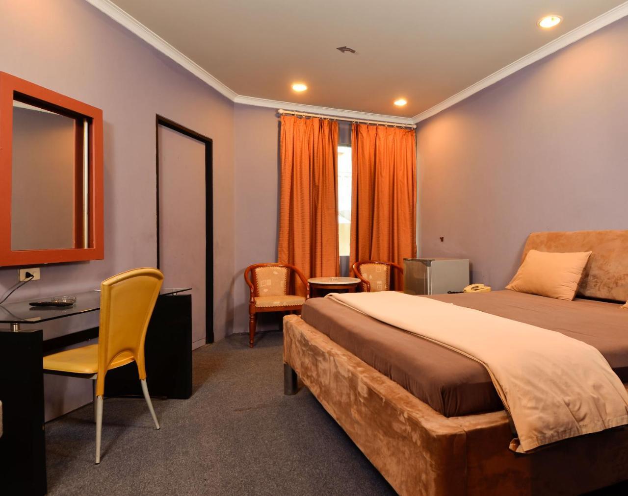 Hotel Peninsula Mangga Besar 자카르타 외부 사진
