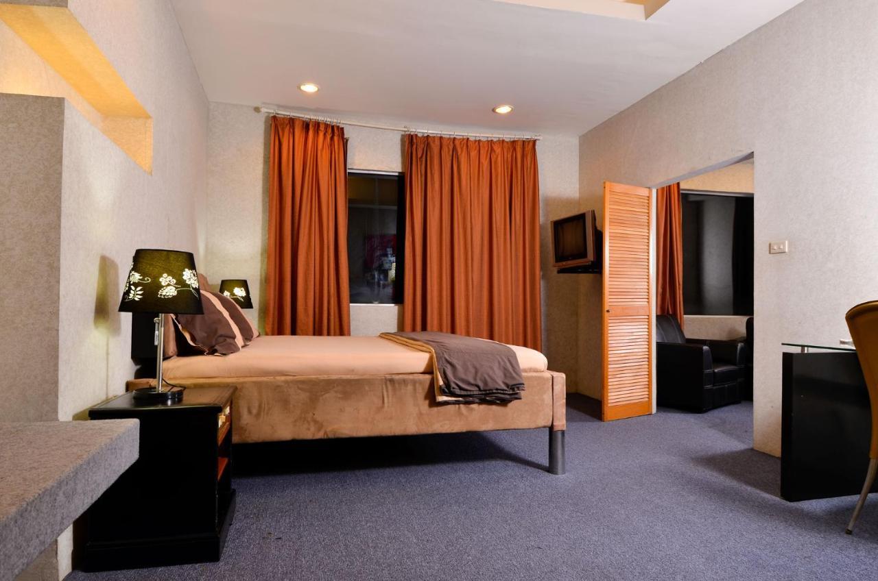 Hotel Peninsula Mangga Besar 자카르타 외부 사진